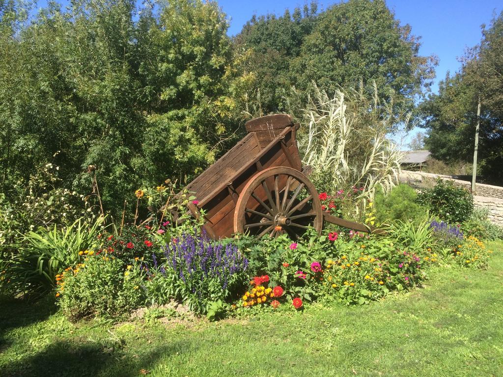 La Petite Maison Crezieres Eksteriør billede